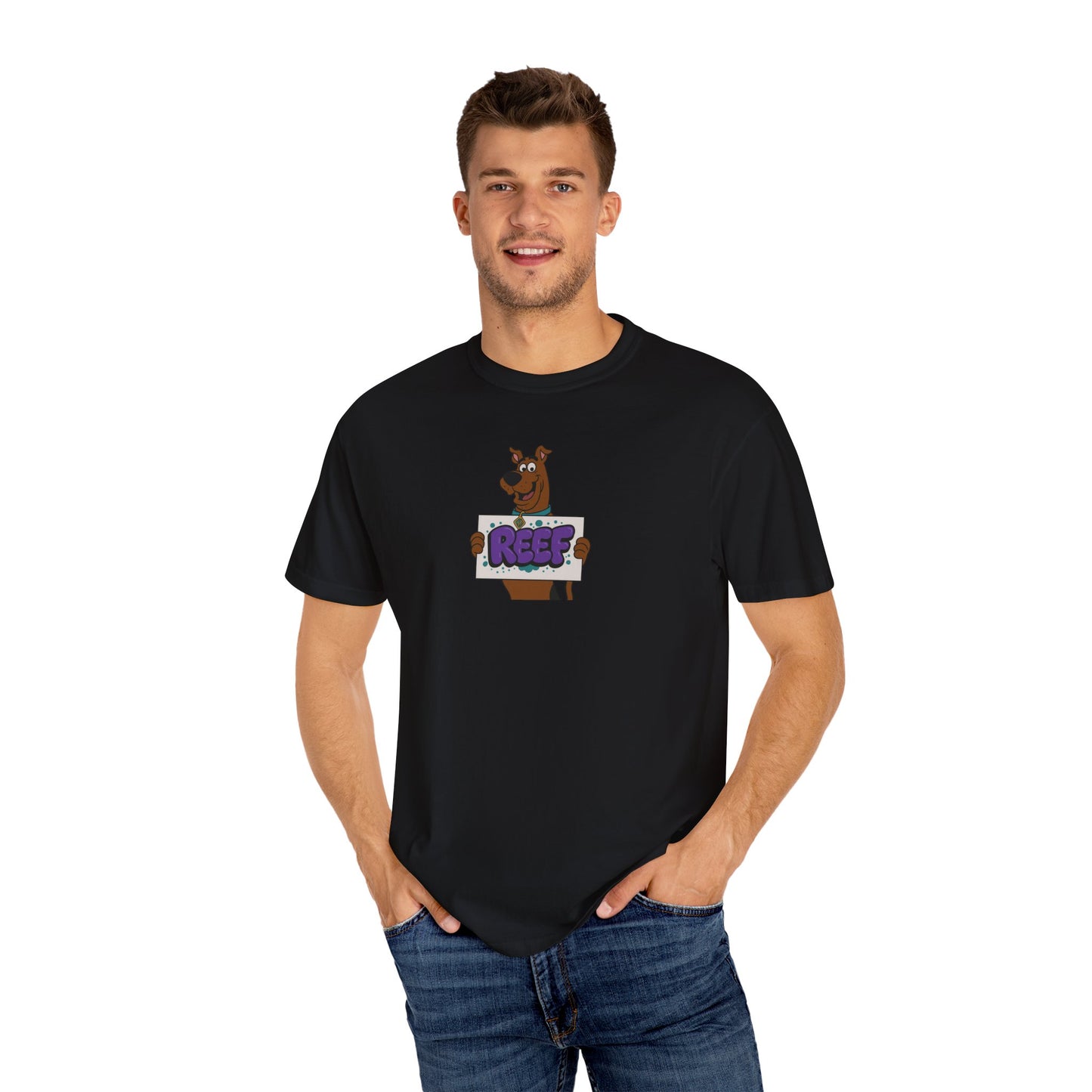 Reef surfwear scoobi doo tee.